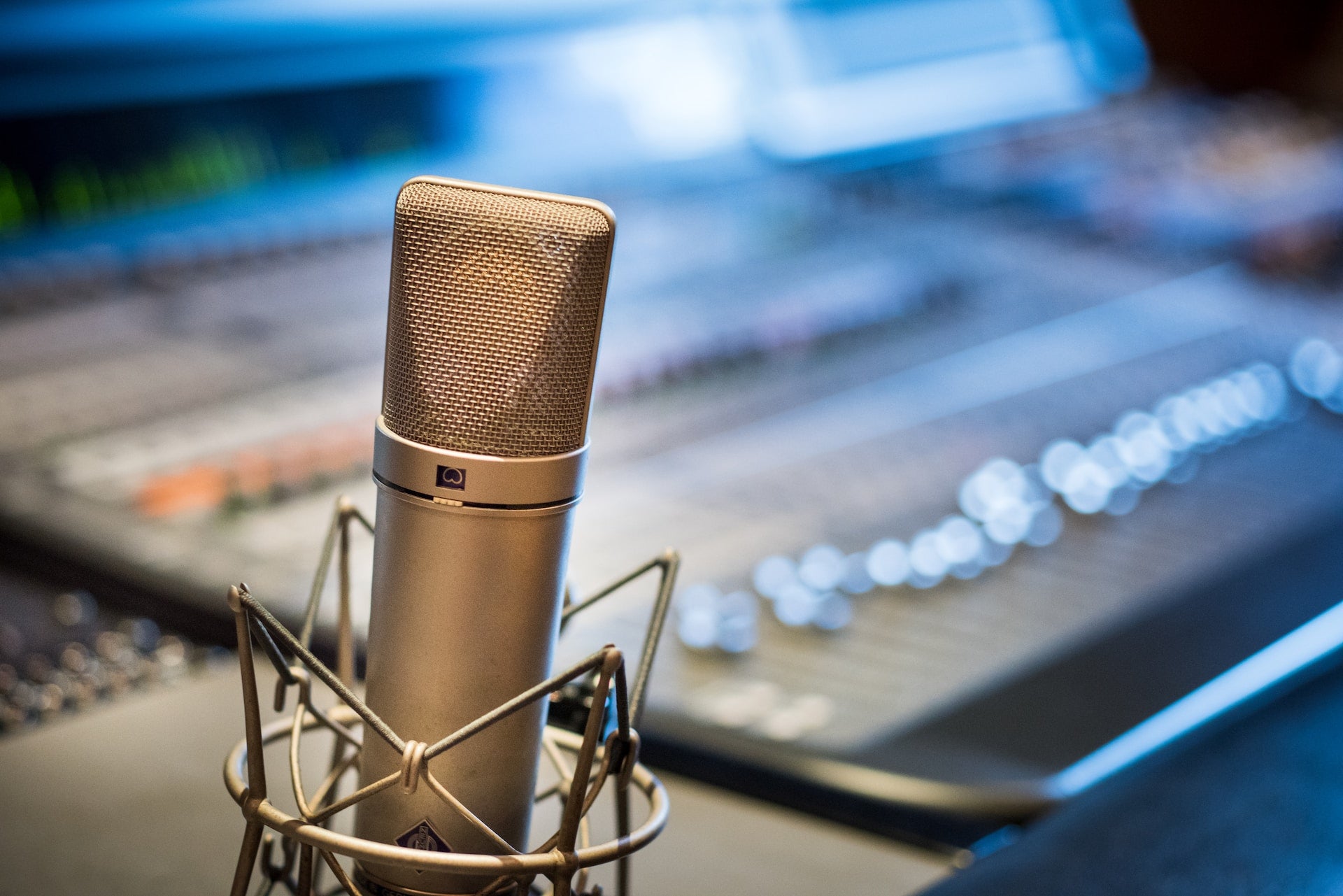 The Magic of Quality: Why a Good Microphone Matters